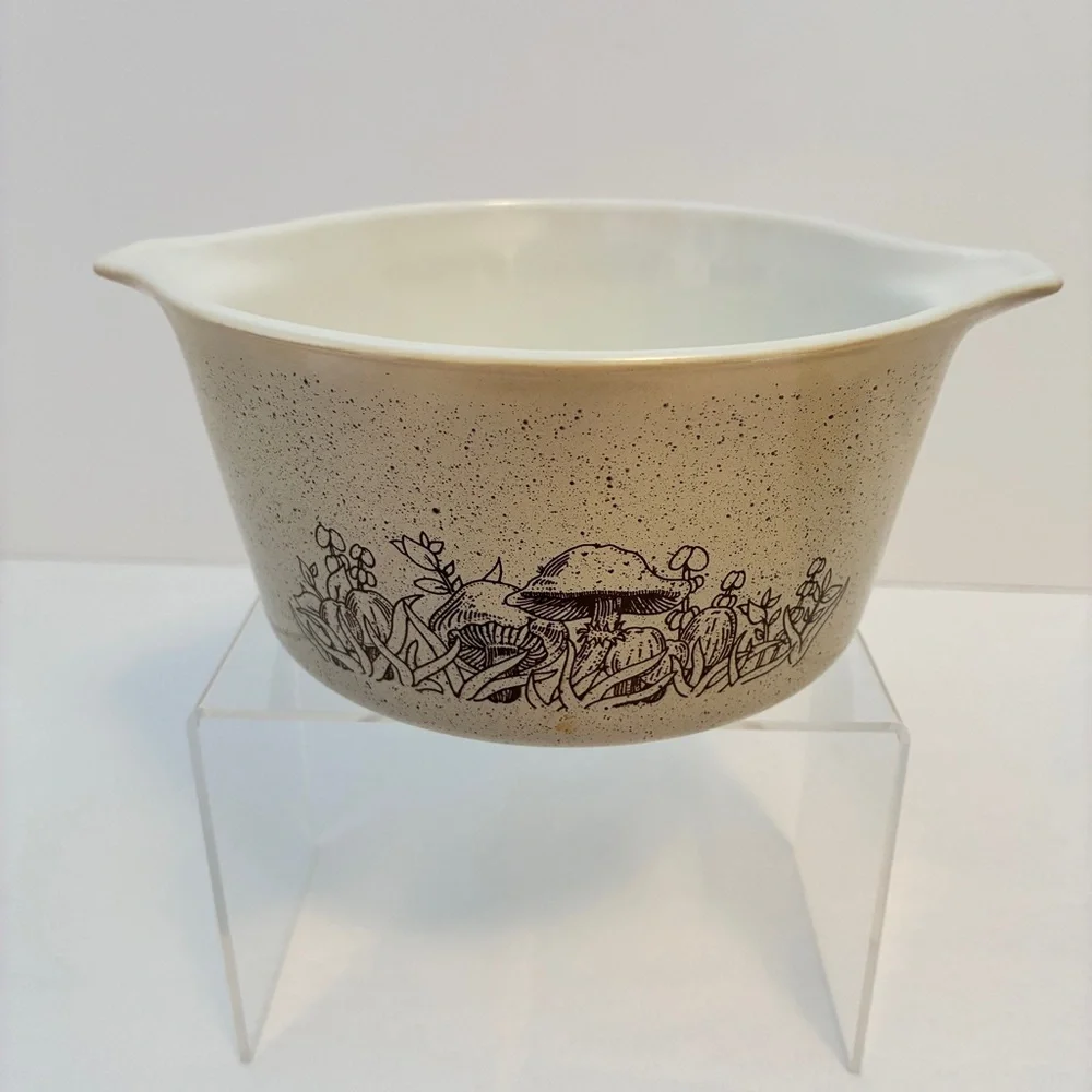 Pyrex Forest Fancies Mushroom 1L Casserole Dishes Bakeware 473.B